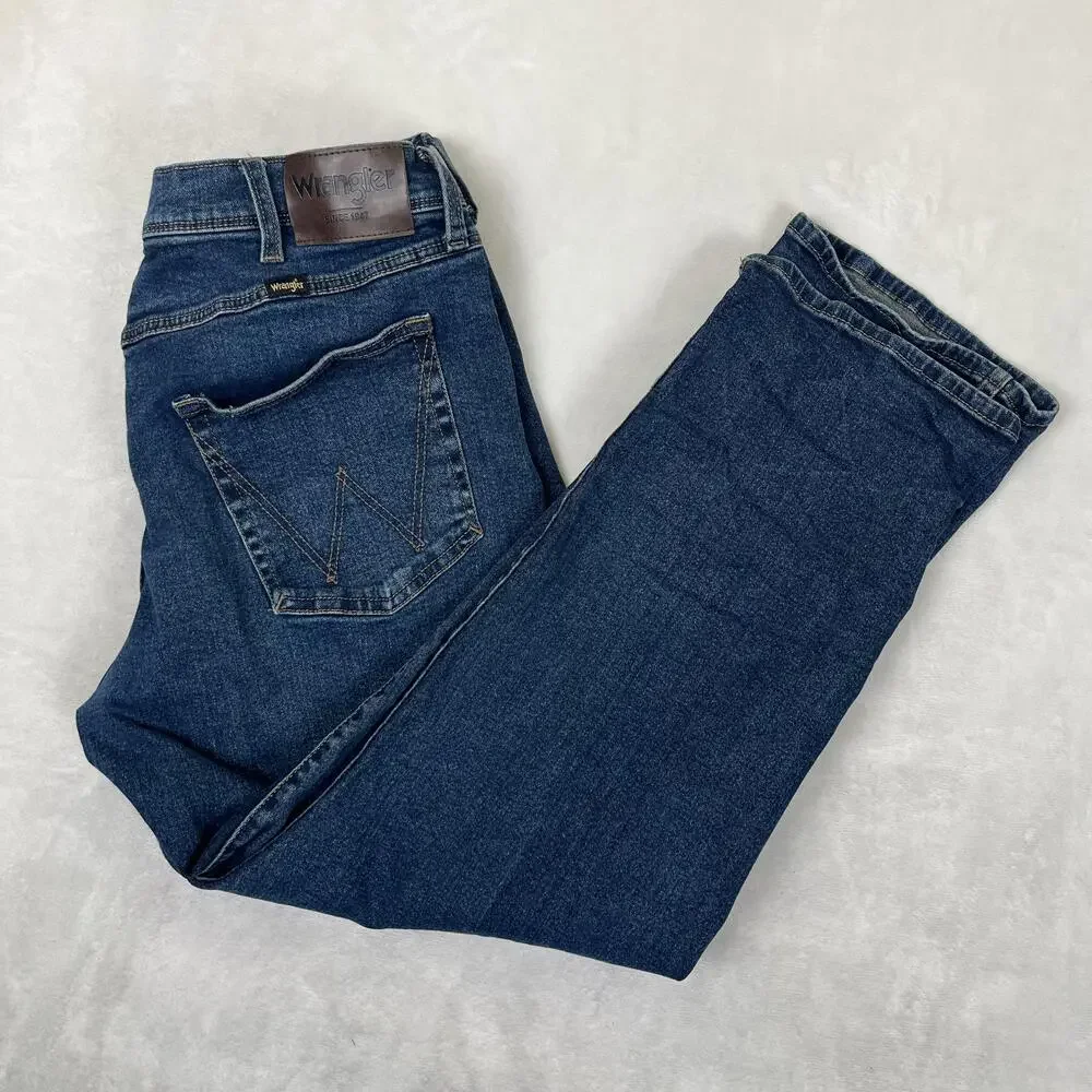 Wrangler Jeans Mens 36x30 Blue Relaxed Straight Stretch Denim Medium Wash Pants